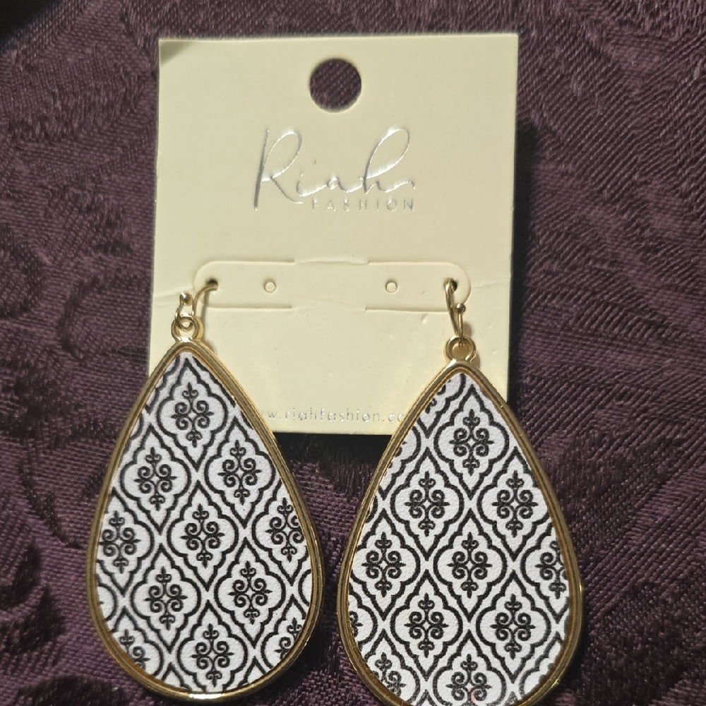 Gold and Black Teardrop Earrings